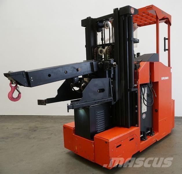 Baka EFV2500SO 自走式スタッカー