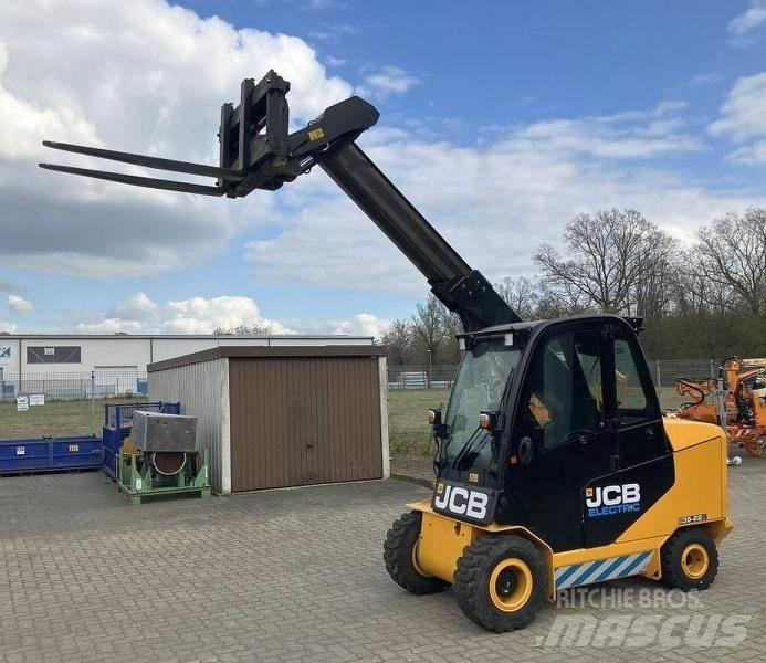 JCB TLT35-22E テレスコーピックハンドラー