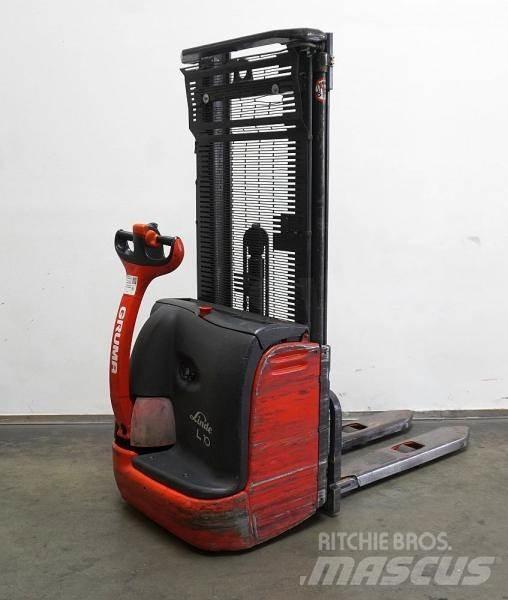 Linde L 10 379 自走式スタッカー