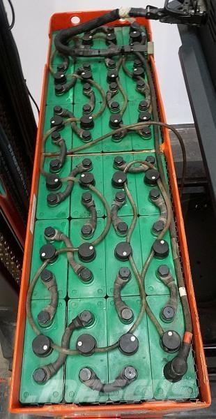 Linde R 14 115 リーチフォークリフト