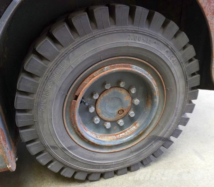 Linde W 20 127 トーイングトラック