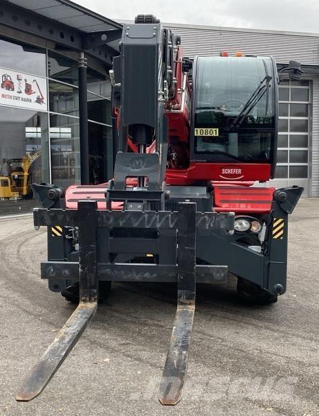 Magni RTH 5.21 テレスコーピックハンドラー