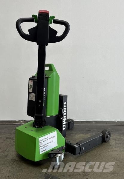 Movexx MD1000 トーイングトラック