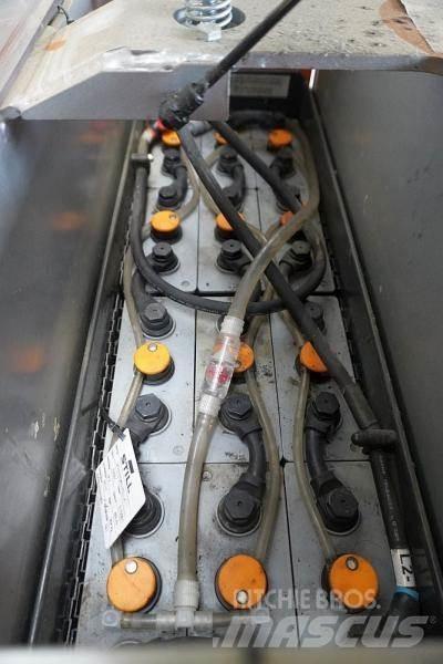 Still FV-X-16 自走式スタッカー