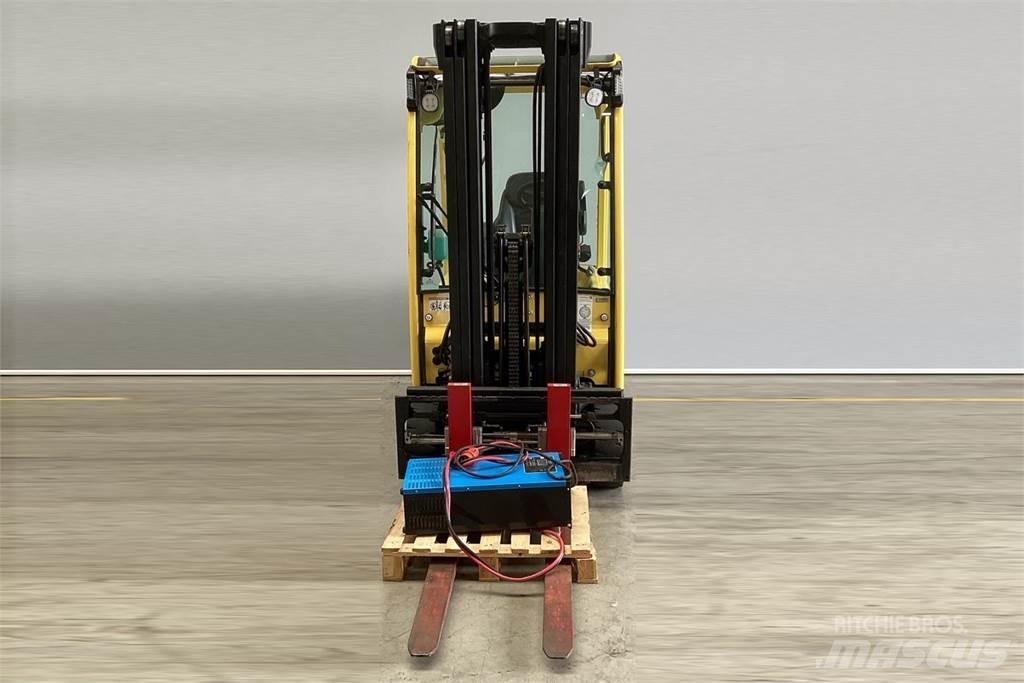 Hyster J1.6XN バッテリーフォークリフト