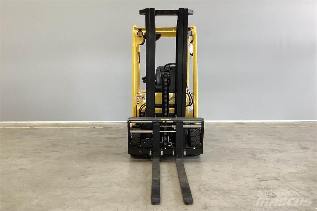 Hyster J1.8XNT バッテリーフォークリフト