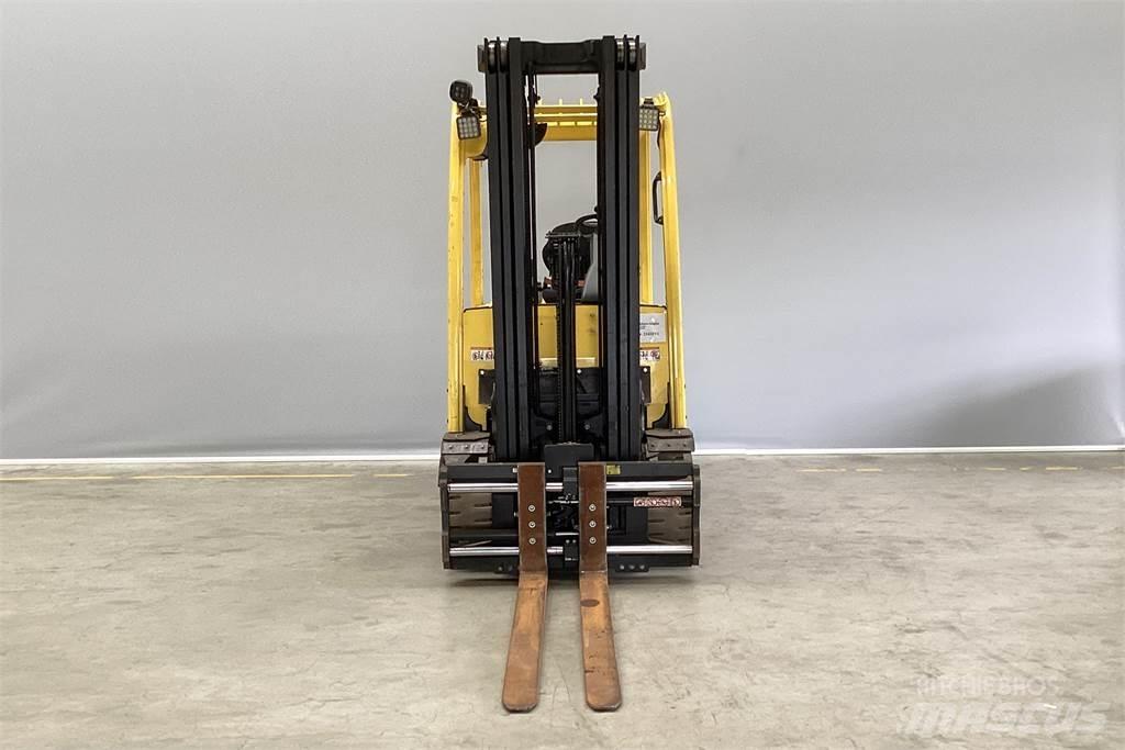 Hyster J2.5XN バッテリーフォークリフト