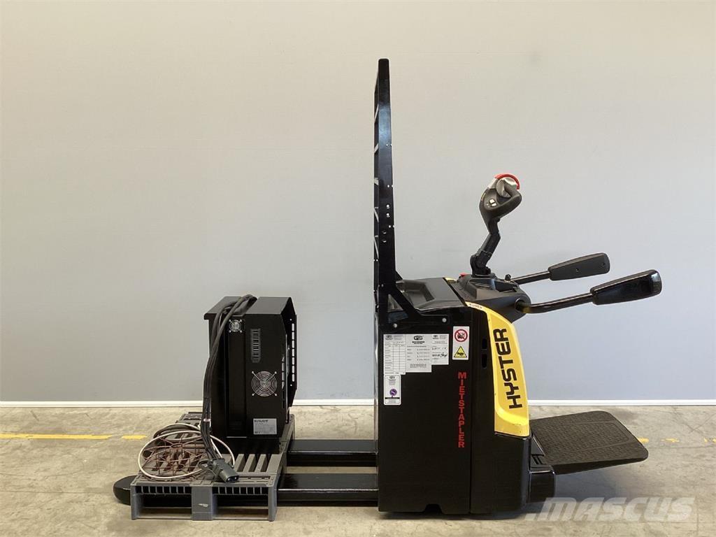 Hyster P2.0S ウォーキンフォークリフト