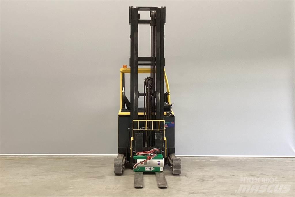 Hyster R1.6 リーチフォークリフト