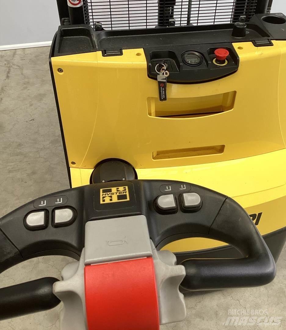 Hyster S1.4 ウォーキンフォークリフト