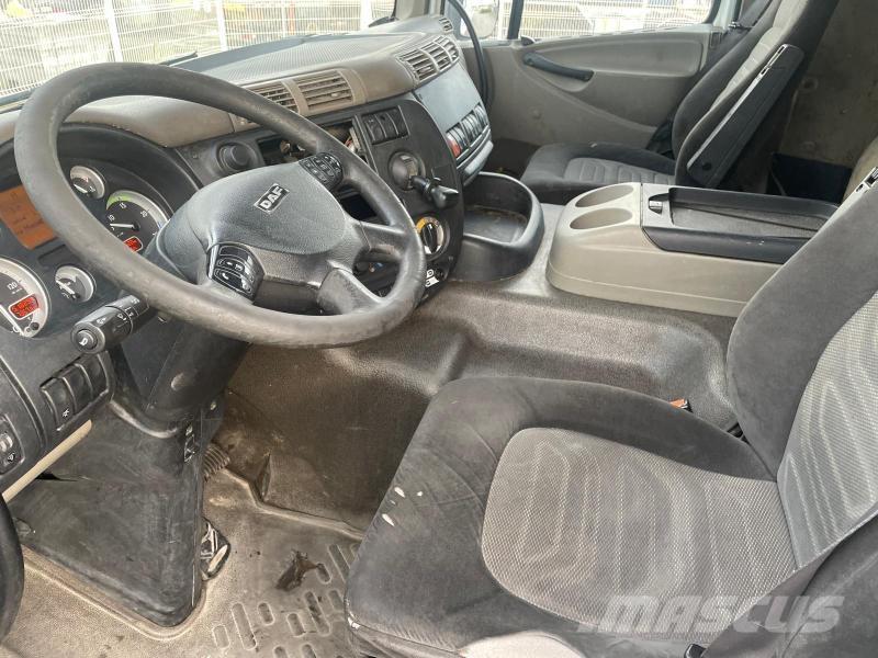 DAF CF75 310 平ボディー