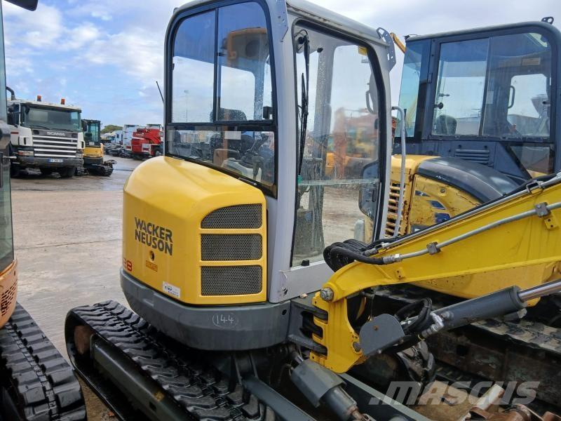 Wacker EZ28 ミニ油圧ショベル 7t以下（ミニユンボ・ミニディガー）