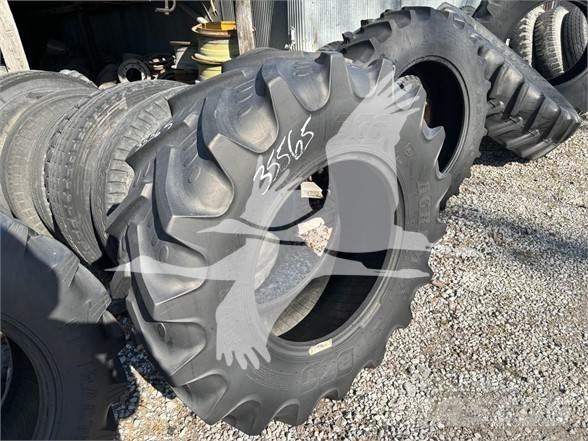 BKT 14.9R24 タイヤ、ホイル、リム