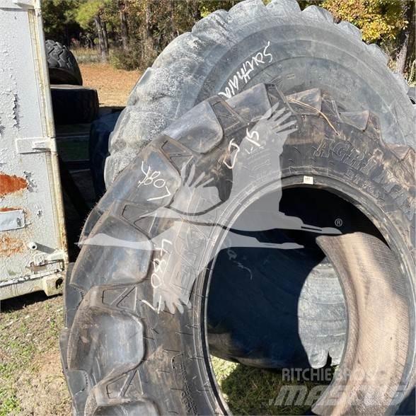 BKT 480/70R34 建設機械 -　その他