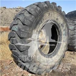 Ceat 20.5X25 タイヤ、ホイル、リム