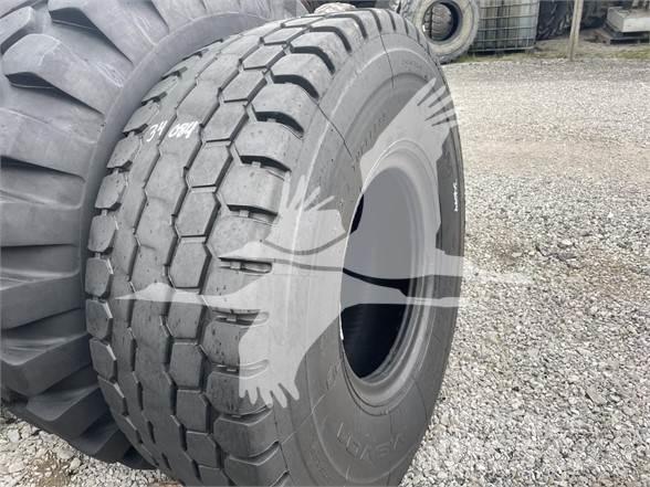  MAXAM 20.5R25 タイヤ、ホイル、リム