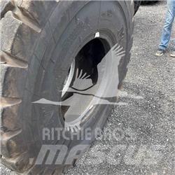 Titan 20.5R25 タイヤ、ホイル、リム