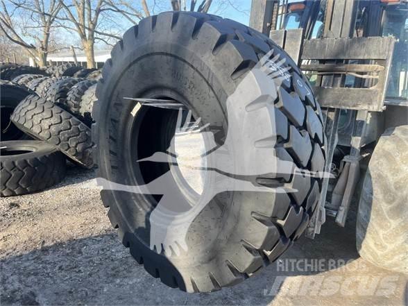 Titan 20.5R25 タイヤ、ホイル、リム