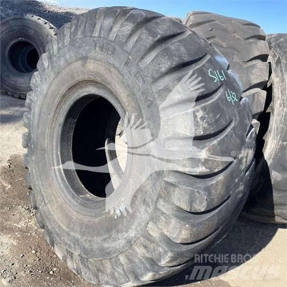 Titan 26.5x25 タイヤ、ホイル、リム