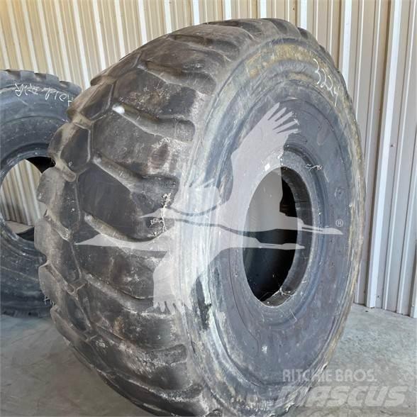 Titan 29.5R25 タイヤ、ホイル、リム