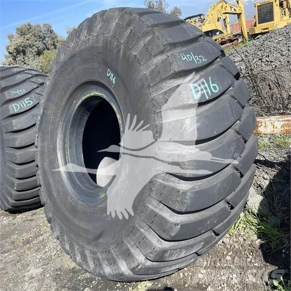 Titan 29.5x25 タイヤ、ホイル、リム