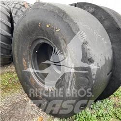 Toyo 26.5X25 タイヤ、ホイル、リム