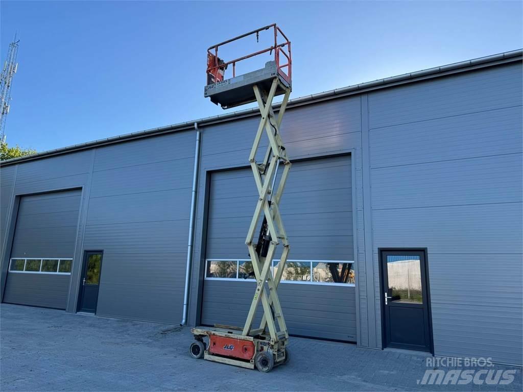 JLG 1930es その他リフトとプラットフォーム