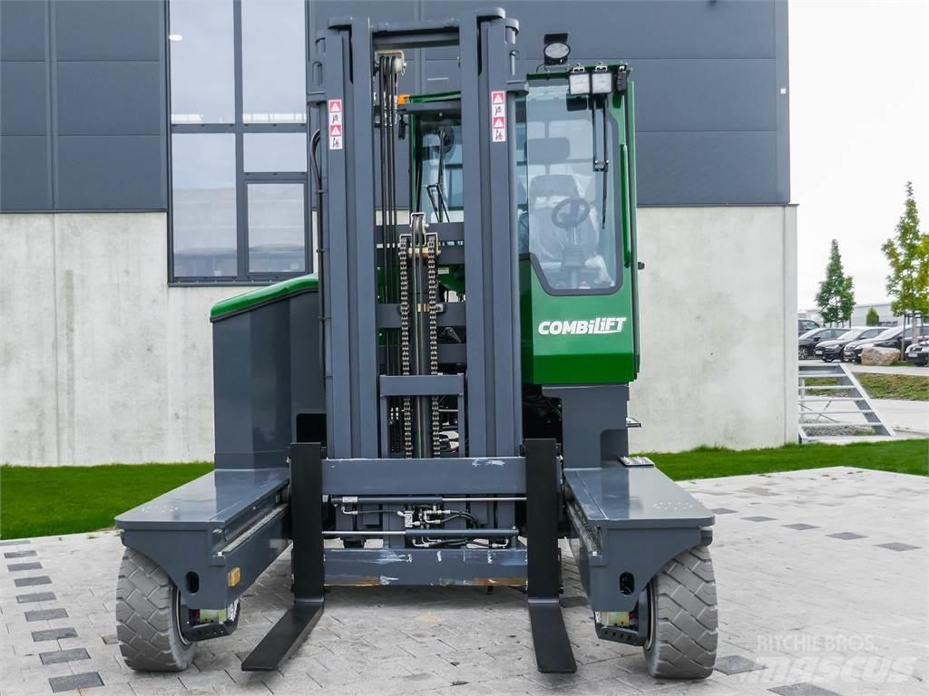 Combilift C 5500 XLE 全方向リーチ型フォークリフト