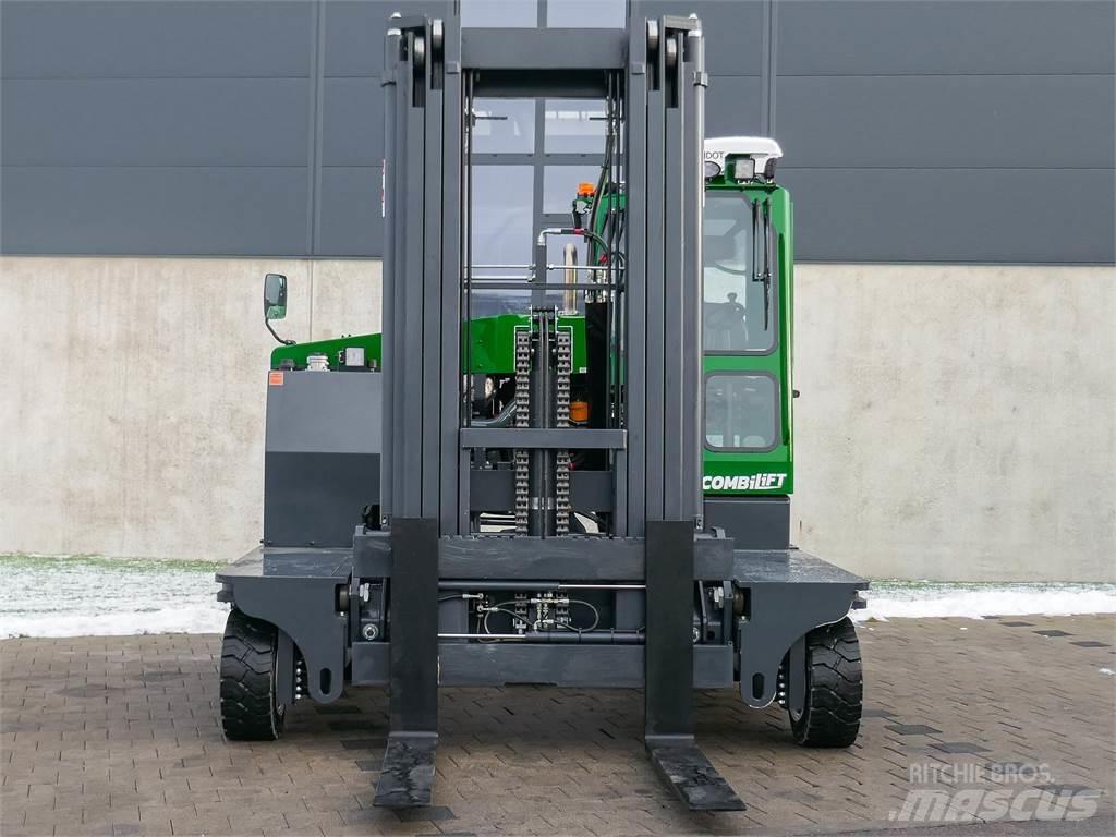 Combilift C 6000 全方向リーチ型フォークリフト