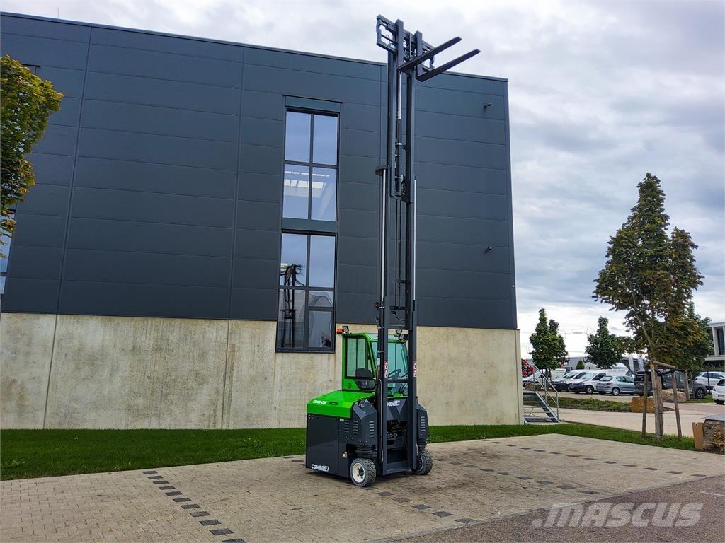 Combilift CBE 3000 全方向リーチ型フォークリフト