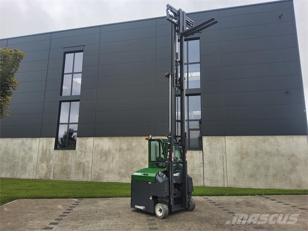 Combilift CBE 3000 全方向リーチ型フォークリフト