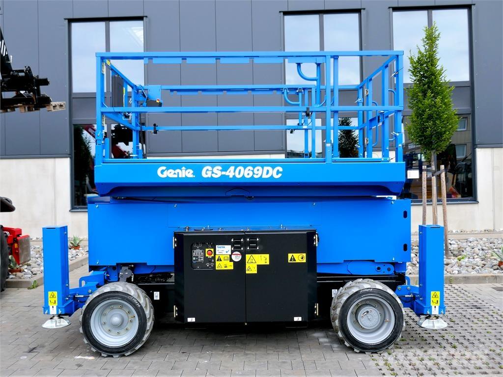 Genie GS 4069 DC シザースリフト