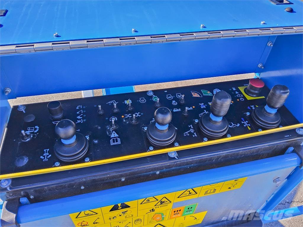 Genie SX-135 XC ブームリフト　直伸型