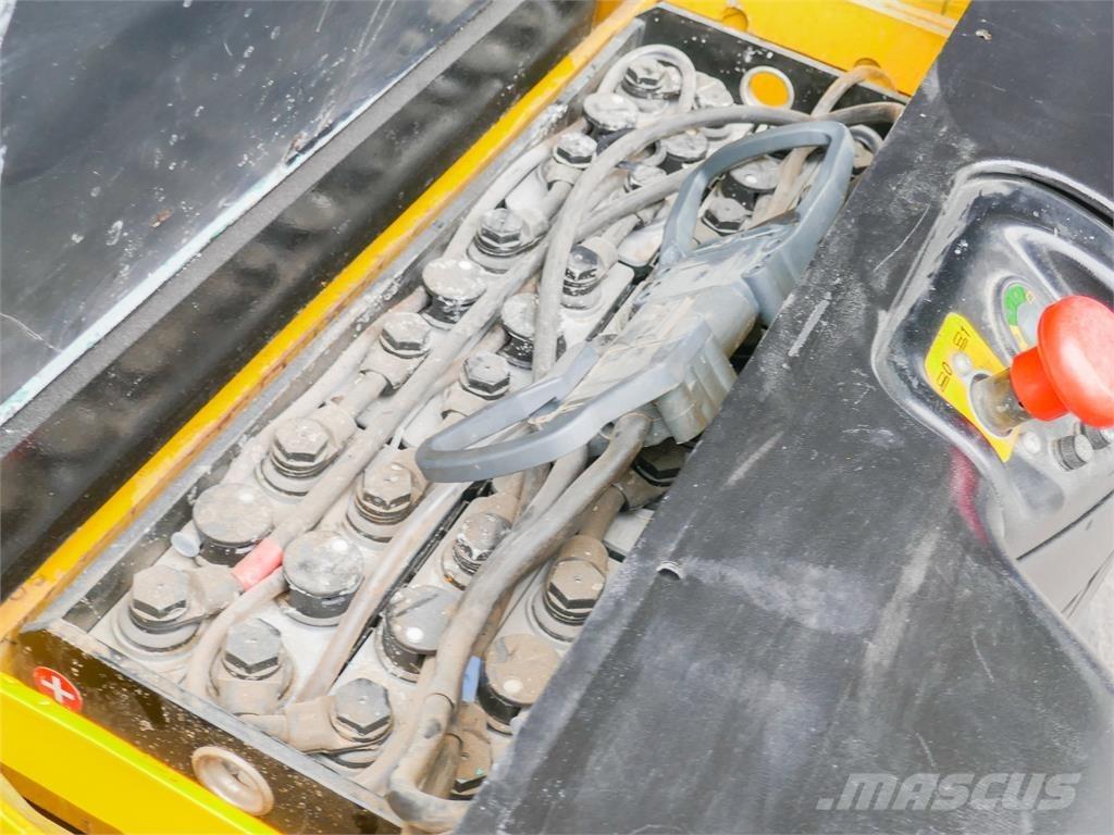 Hyster S 1.4-40 ウォーキンフォークリフト