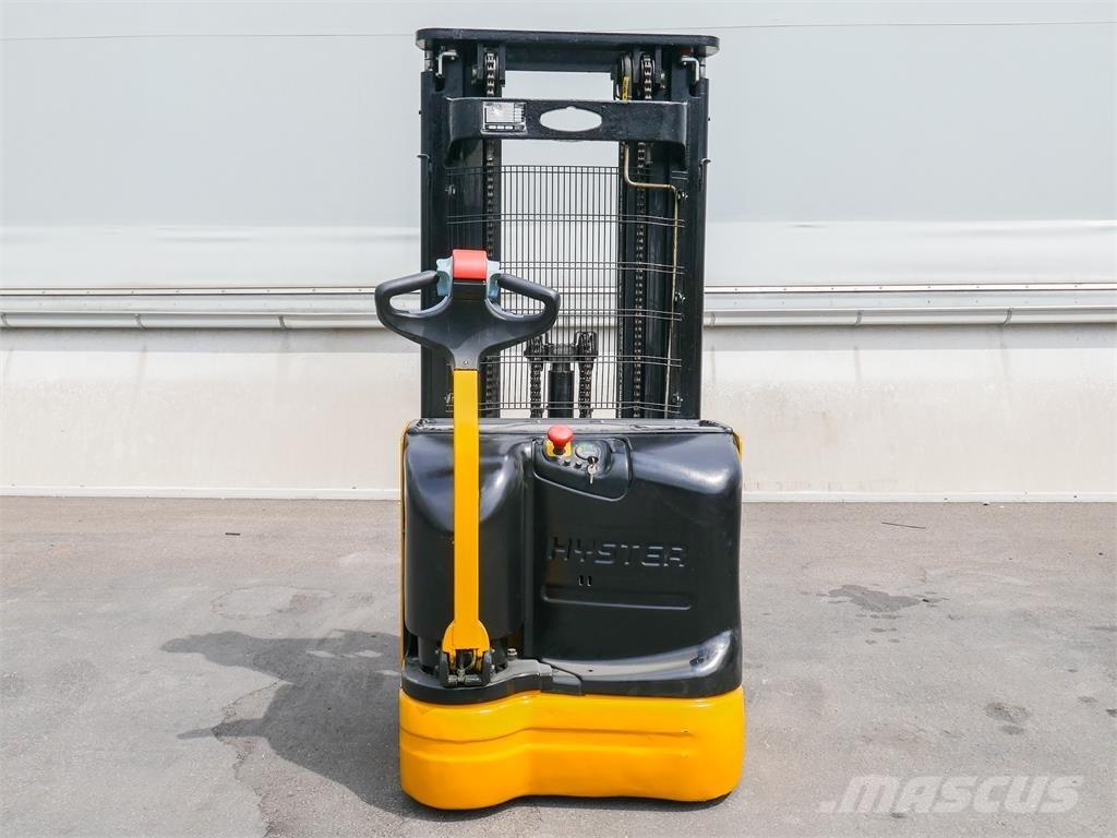 Hyster S 1.4-40 ウォーキンフォークリフト