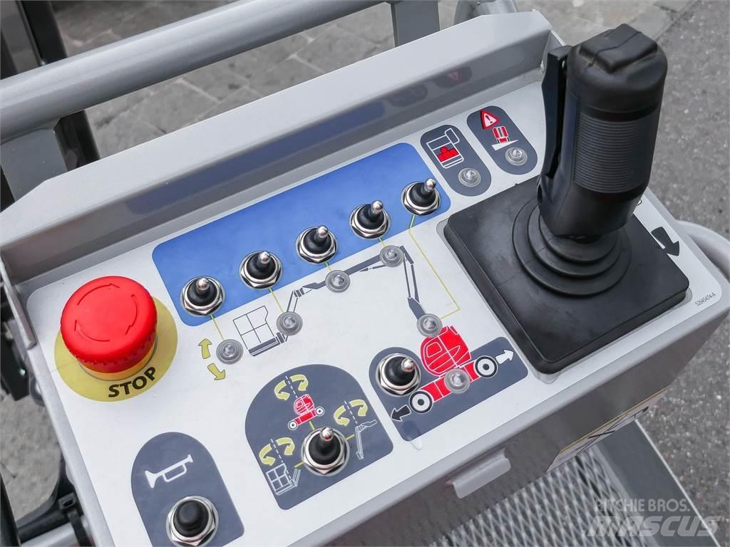Manitou 150 AETJC ブームリフト　屈伸型