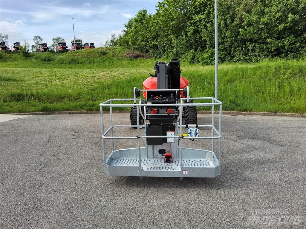 Manitou 180 ATJ ブームリフト　屈伸型