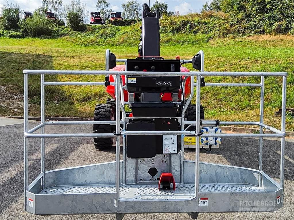 Manitou 200 ATJ ブームリフト　屈伸型