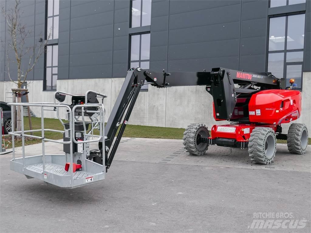 Manitou 200 ATJE ブームリフト　屈伸型