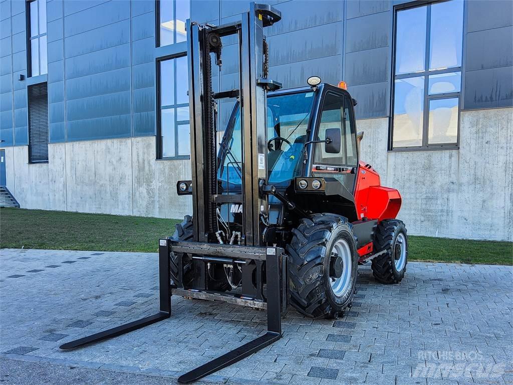 Manitou M 30-4 ラフターテレントラック