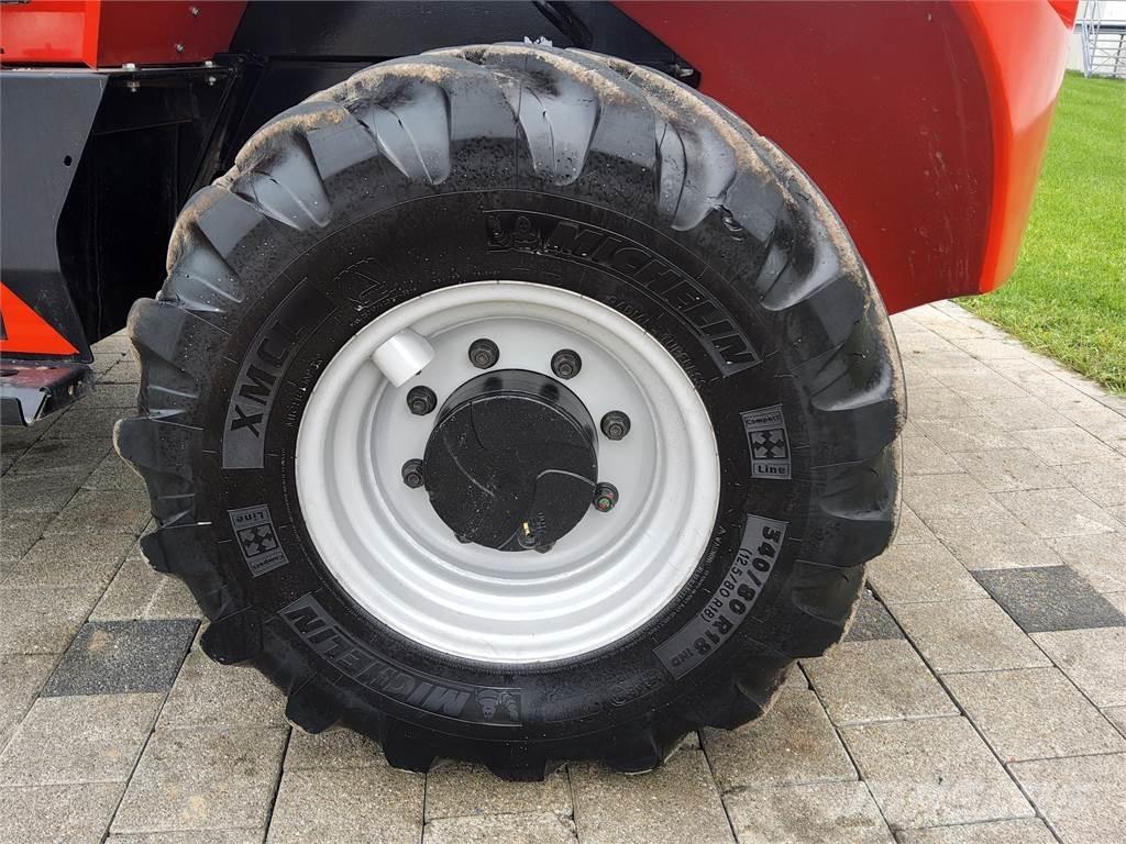 Manitou M 50-4 ラフターテレントラック
