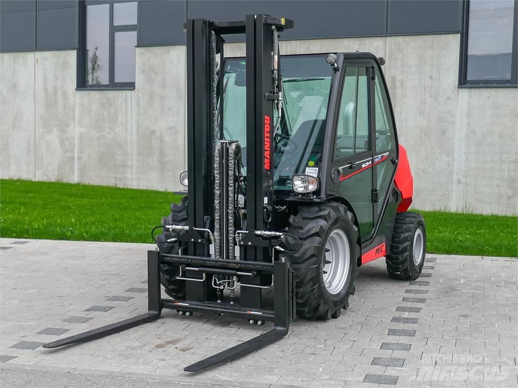 Manitou MC 25-4 ラフターテレントラック