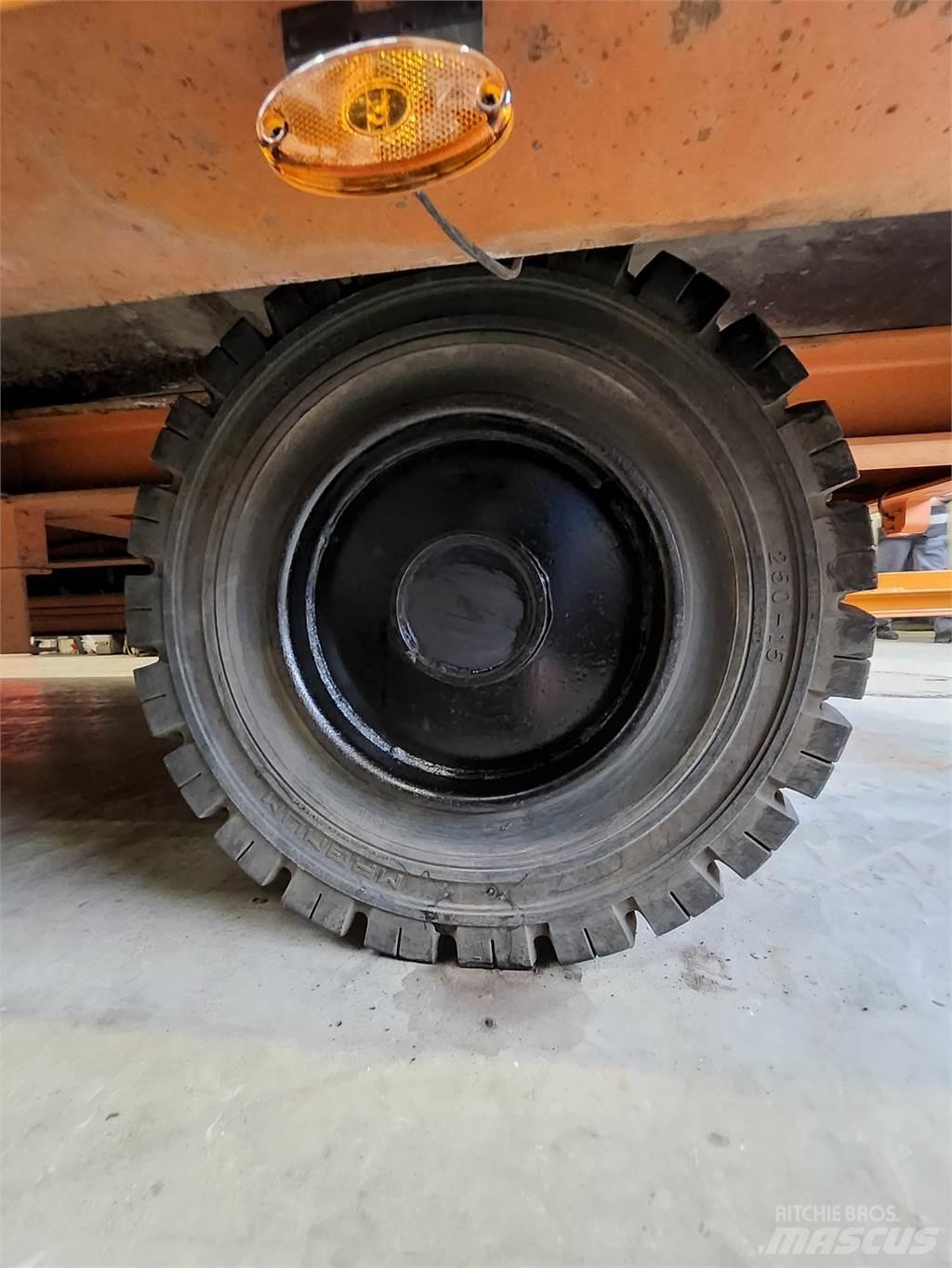 MULTI-TRANS VAL 30 その他トレーラー