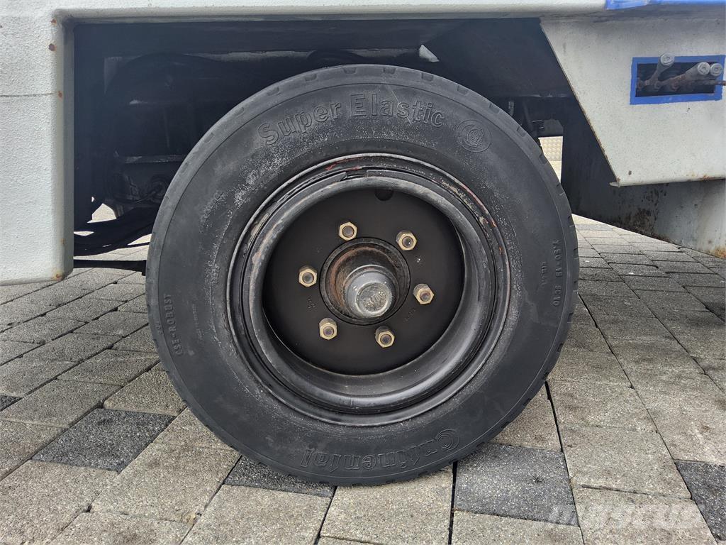 Rofan TPR-10 トーイングトラック