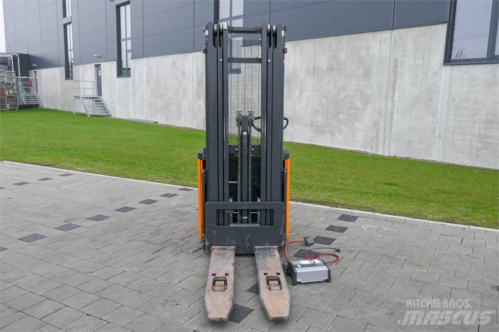 Still EGV 20 LB ウォーキンフォークリフト
