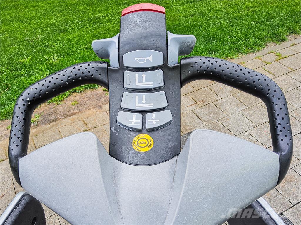 Still EXV SF16i ウォーキンフォークリフト