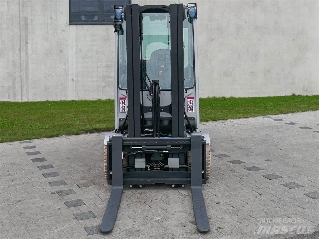 Still RX 60-35 L バッテリーフォークリフト