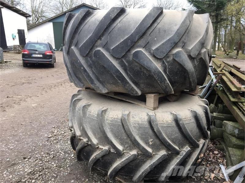  - - - 30.5  x  32 タイヤ、ホイル、リム