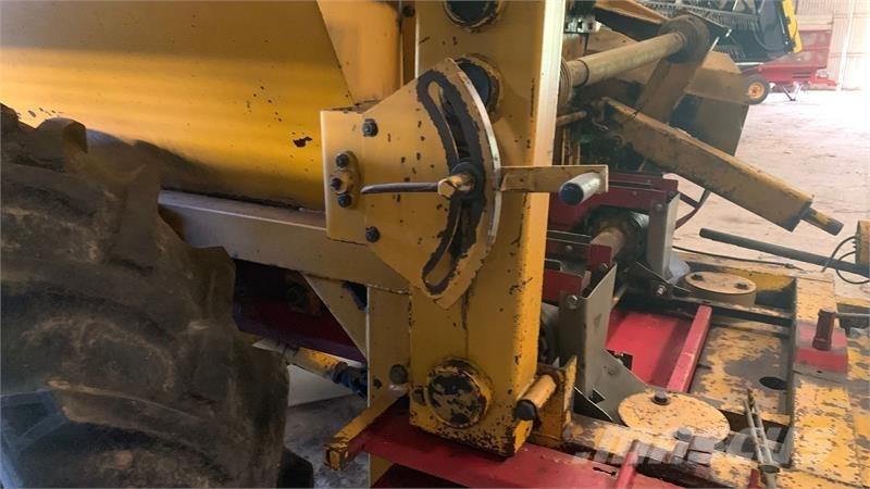 Bredal B 4 ミネラル散布機