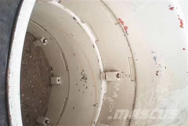  Dual 18.4X38 タイヤ、ホイル、リム